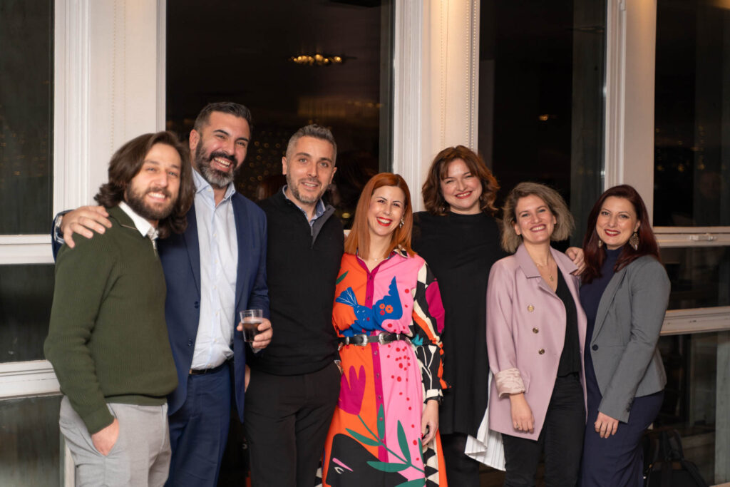 aggelos-borlokas-corporate-endless-21