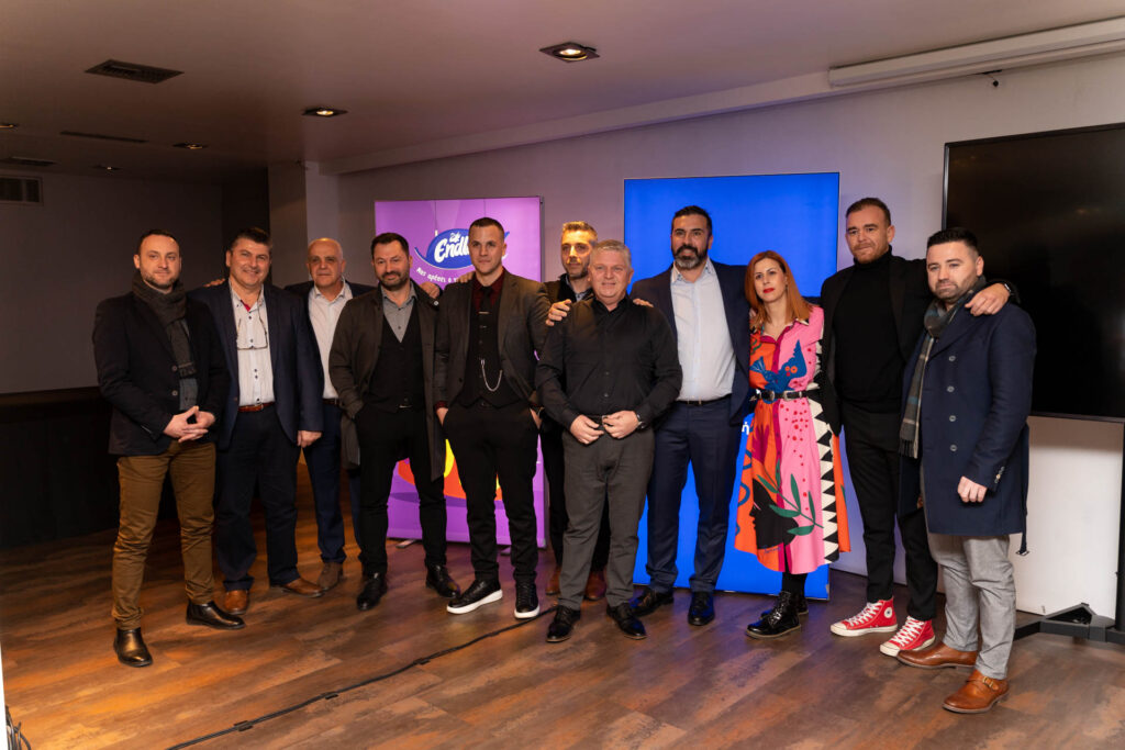 aggelos-borlokas-corporate-endless-23