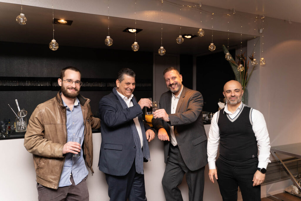 aggelos-borlokas-corporate-endless-28