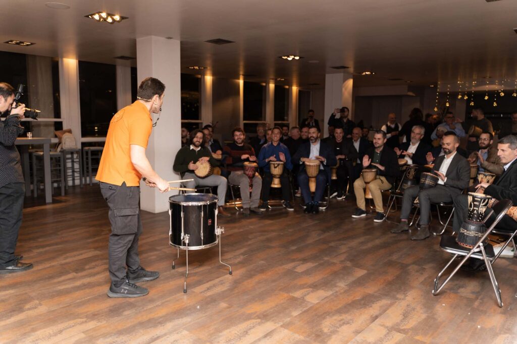 aggelos-borlokas-corporate-endless-29