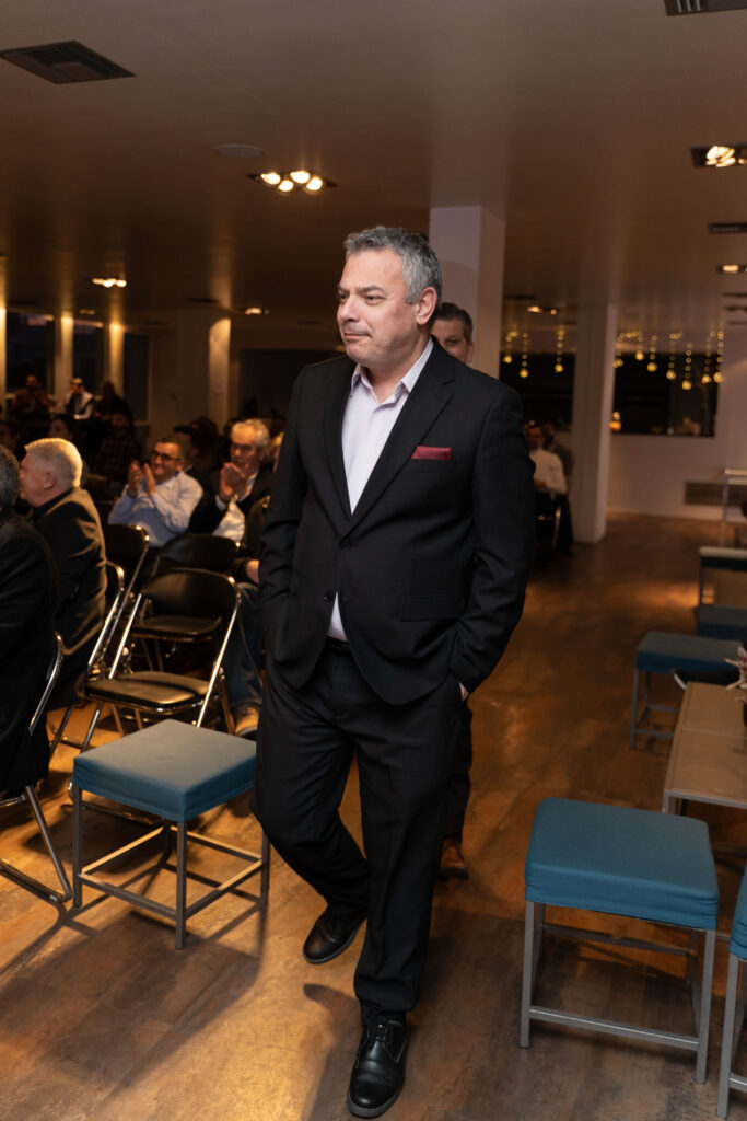 aggelos-borlokas-corporate-endless-4