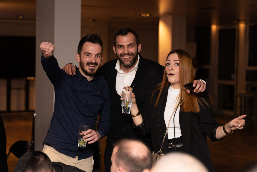 aggelos-borlokas-corporate-endless-40