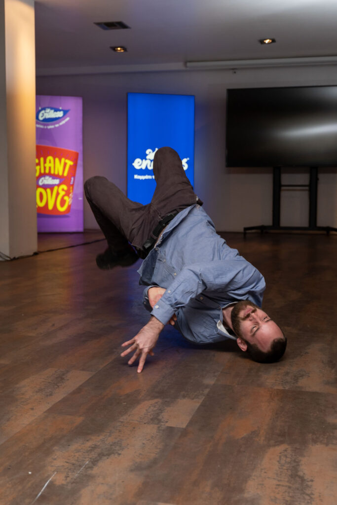 aggelos-borlokas-corporate-endless-44