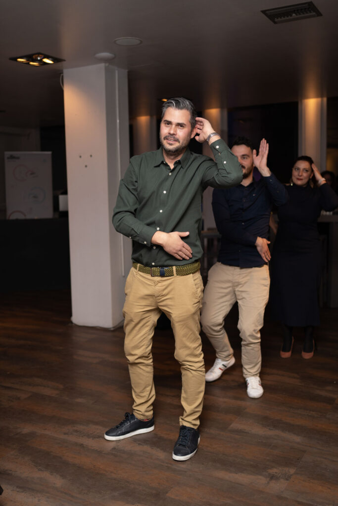 aggelos-borlokas-corporate-endless-49