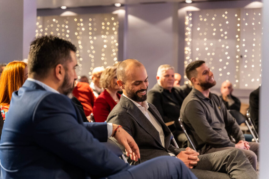 aggelos-borlokas-corporate-endless-6