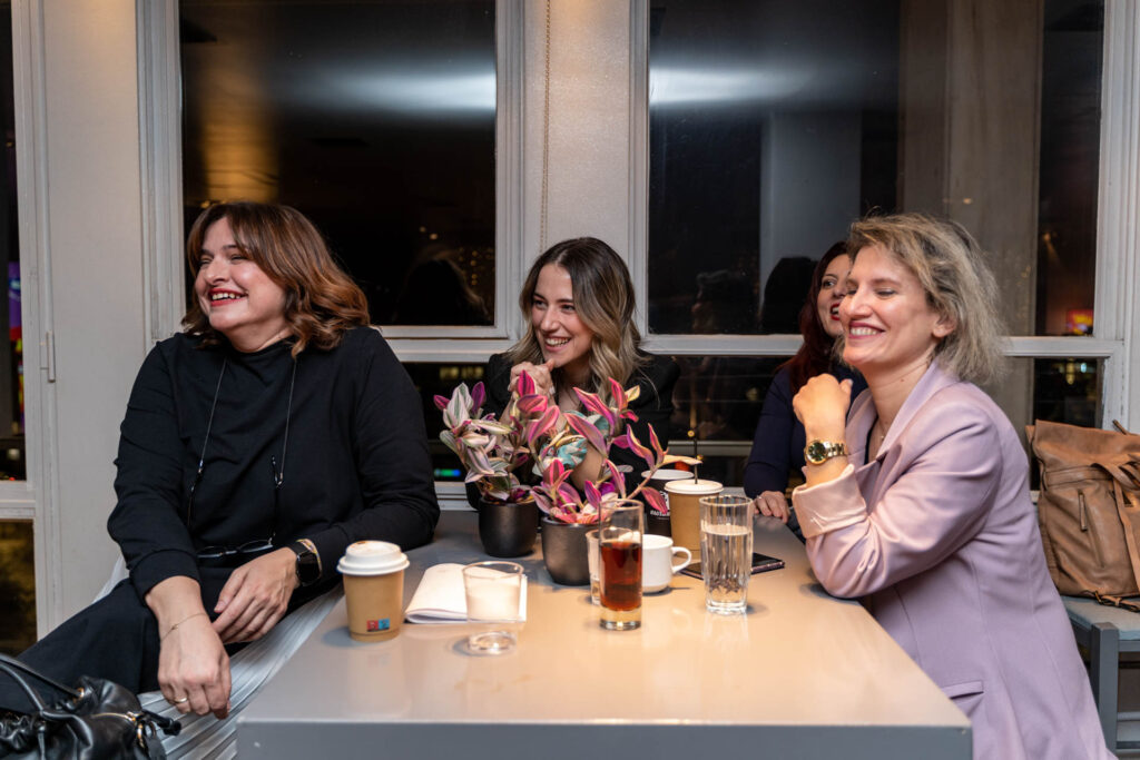 aggelos-borlokas-corporate-endless-9